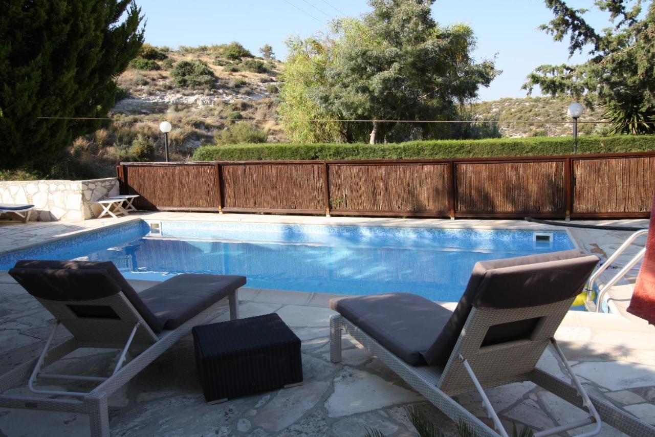 Swimmers' Paradise Pissouri Esterno foto